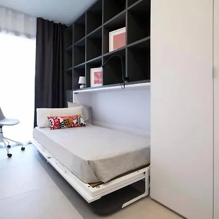 In The Centre Apartment *